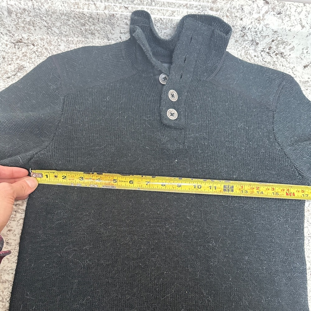 Prana Men’s Black Sweater – Size Small (True Small)